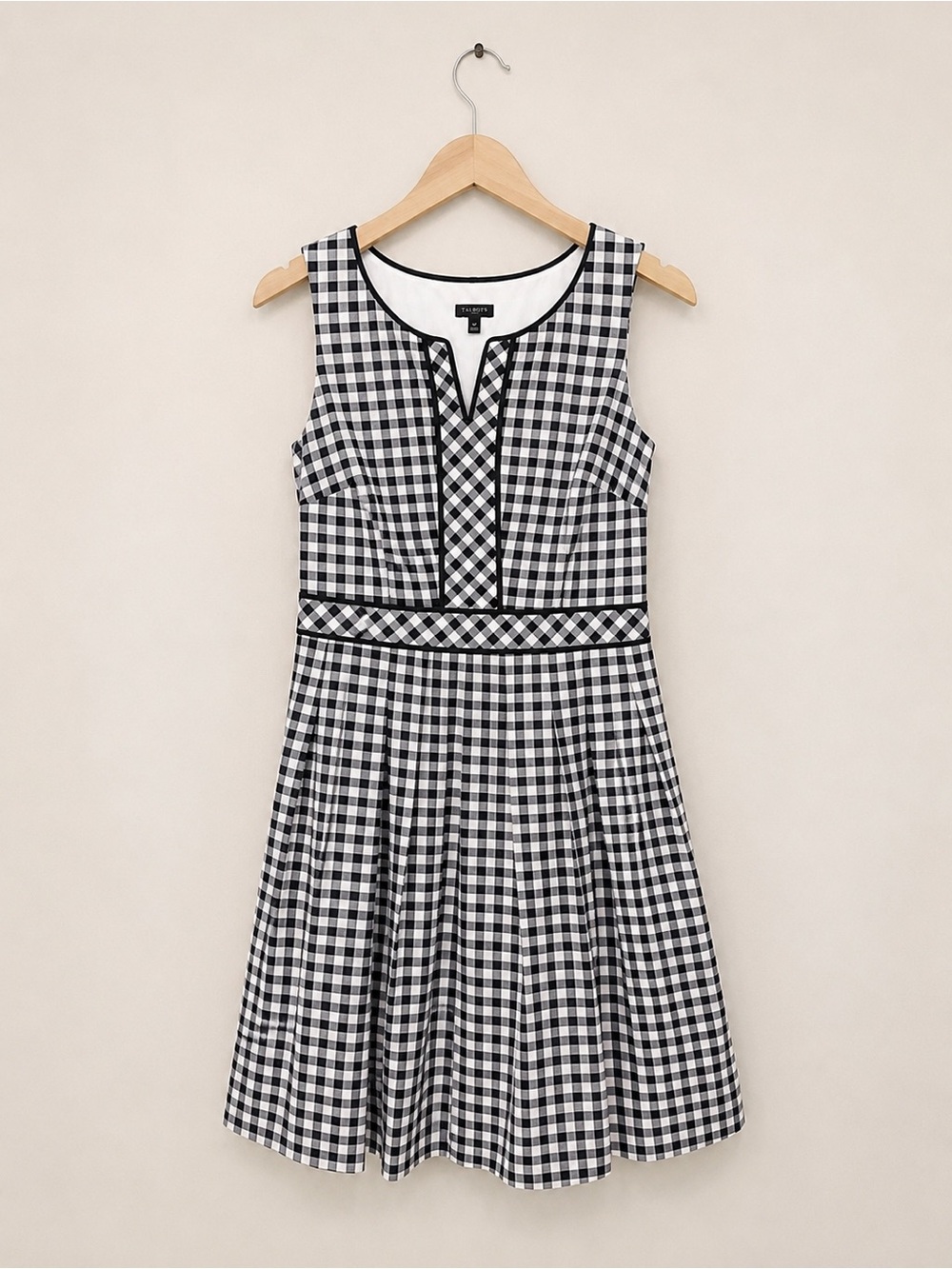 Talbots Petite Size 4P Black & White Gingham Sleeveless Dress with Pockets